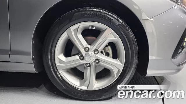 2018 Hyundai Sonata New Rise LPI Premium Sold VIN KMHE341DBJA374614 – photo 18 2018 Hyundai Sonata New Rise LPI Premium Sold VIN KMHE341DBJA374614 – photo 18