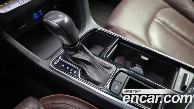 2018 Hyundai Sonata New Rise LPI Premium Sold VIN KMHE341DBJA378944 – engine bay 2018 Hyundai Sonata New Rise LPI Premium Sold VIN KMHE341DBJA378944 – engine bay