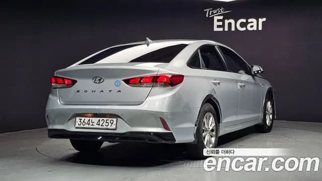 2018 Hyundai Sonata New Rise LPI Taxi Sold VIN KMHE341DBJA379238 – interior seats 2018 Hyundai Sonata New Rise LPI Taxi Sold VIN KMHE341DBJA379238 – interior seats