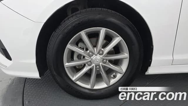 2018 Hyundai Sonata New Rise LPI Style Sold VIN KMHE341DBJA389408 – engine bay 2018 Hyundai Sonata New Rise LPI Style Sold VIN KMHE341DBJA389408 – engine bay