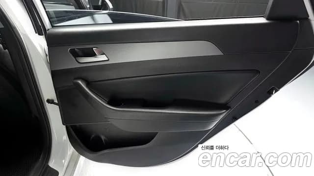 2018 Hyundai Sonata New Rise LPI Modern Sold VIN KMHE341DBJA403039 – exterior detail 2018 Hyundai Sonata New Rise LPI Modern Sold VIN KMHE341DBJA403039 – exterior detail