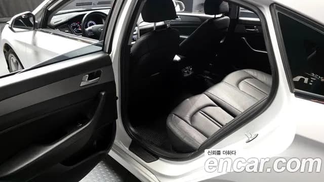 2018 Hyundai Sonata New Rise LPI Modern Sold VIN KMHE341DBJA403039 – trunk area 2018 Hyundai Sonata New Rise LPI Modern Sold VIN KMHE341DBJA403039 – trunk area