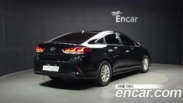 2018 Hyundai Sonata New Rise LPI Taxi Sold VIN KMHE341DBJA404323 – front exterior 2018 Hyundai Sonata New Rise LPI Taxi Sold VIN KMHE341DBJA404323 – front exterior
