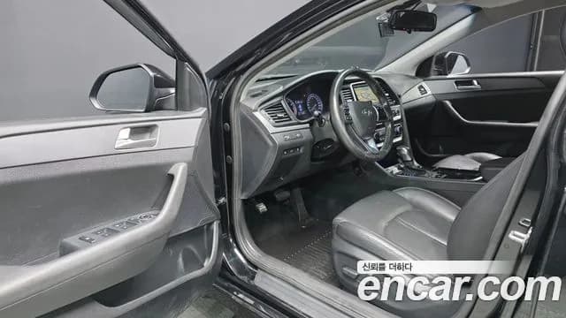 2018 Hyundai Sonata New Rise LPI Taxi Sold VIN KMHE341DBJA404323 – rear exterior 2018 Hyundai Sonata New Rise LPI Taxi Sold VIN KMHE341DBJA404323 – rear exterior