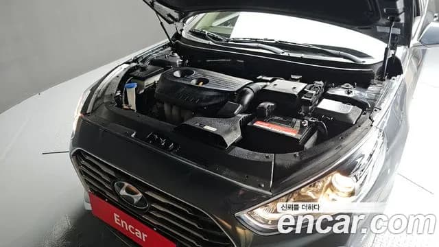 2018 Hyundai Sonata New Rise LPI Style Sold VIN KMHE341DBJA409142 – trunk area 2018 Hyundai Sonata New Rise LPI Style Sold VIN KMHE341DBJA409142 – trunk area