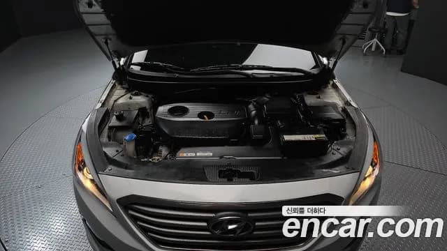 2018 Hyundai LF Sonata LPI TAXI Sold VIN KMHE341DBJA434887 – engine bay 2018 Hyundai LF Sonata LPI TAXI Sold VIN KMHE341DBJA434887 – engine bay
