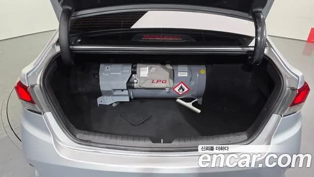 2018 Hyundai Sonata New Rise LPI Taxi Sold VIN KMHE341DBJA454843 – engine bay 2018 Hyundai Sonata New Rise LPI Taxi Sold VIN KMHE341DBJA454843 – engine bay