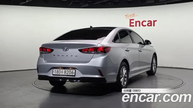 2018 Hyundai Sonata New Rise LPI Taxi Sold VIN KMHE341DBJA454843 – exterior detail 2018 Hyundai Sonata New Rise LPI Taxi Sold VIN KMHE341DBJA454843 – exterior detail
