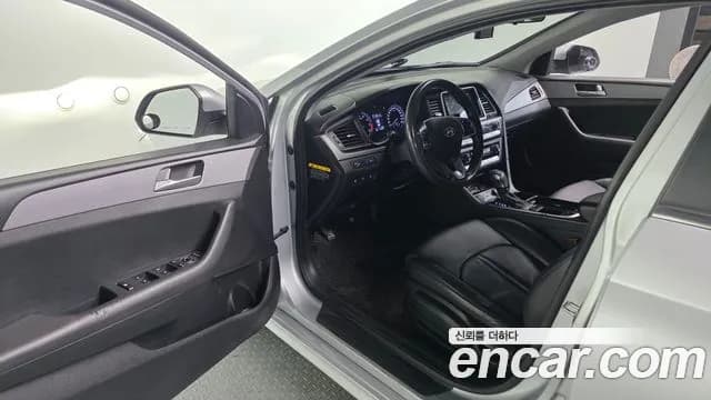 2018 Hyundai Sonata New Rise LPI Taxi Sold VIN KMHE341DBJA454843 – photo 14 2018 Hyundai Sonata New Rise LPI Taxi Sold VIN KMHE341DBJA454843 – photo 14
