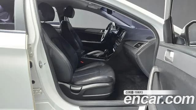 2018 Hyundai Sonata New Rise LPI Style Sold VIN KMHE341DBJA461555 – rear exterior 2018 Hyundai Sonata New Rise LPI Style Sold VIN KMHE341DBJA461555 – rear exterior