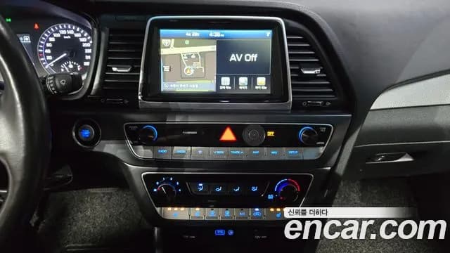2018 Hyundai Sonata New Rise LPI Style Sold VIN KMHE341DBJA461555 – exterior detail 2018 Hyundai Sonata New Rise LPI Style Sold VIN KMHE341DBJA461555 – exterior detail