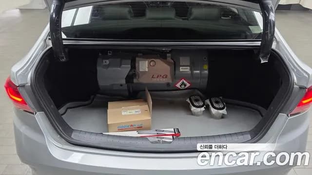 2019 Hyundai Sonata New Rise LPI Taxi Sold VIN KMHE341DBKA508323 – photo 12 2019 Hyundai Sonata New Rise LPI Taxi Sold VIN KMHE341DBKA508323 – photo 12