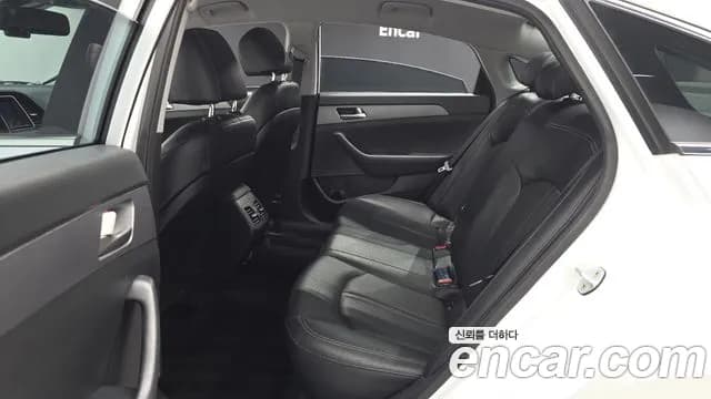2019 Hyundai Sonata New Rise LPI Style Sold VIN KMHE341DBKA535533 – trunk area 2019 Hyundai Sonata New Rise LPI Style Sold VIN KMHE341DBKA535533 – trunk area