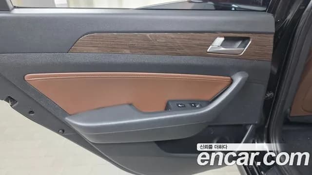 2019 Hyundai Sonata New Rise LPI Premium Sold VIN KMHE341DBKA552786 – rear exterior 2019 Hyundai Sonata New Rise LPI Premium Sold VIN KMHE341DBKA552786 – rear exterior