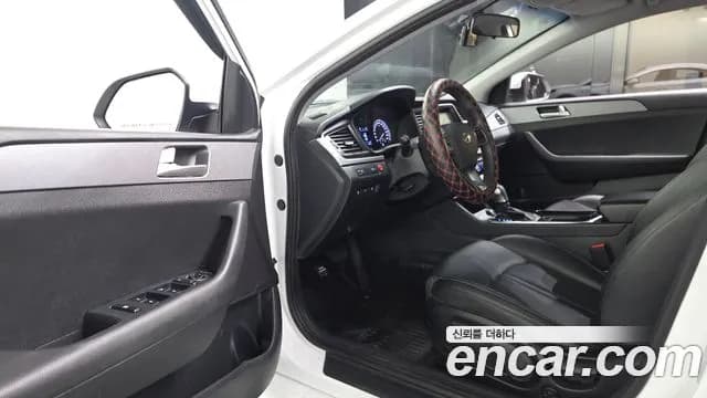 2020 Hyundai Sonata New Rise LPI Taxi Sold VIN KMHE341DBLA571719 – trunk area 2020 Hyundai Sonata New Rise LPI Taxi Sold VIN KMHE341DBLA571719 – trunk area