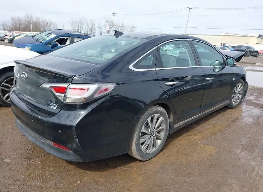 2016 HYUNDAI Sonata Used VIN KMHE34L12GA026365 – photo 12 2016 HYUNDAI Sonata Used VIN KMHE34L12GA026365 – photo 12