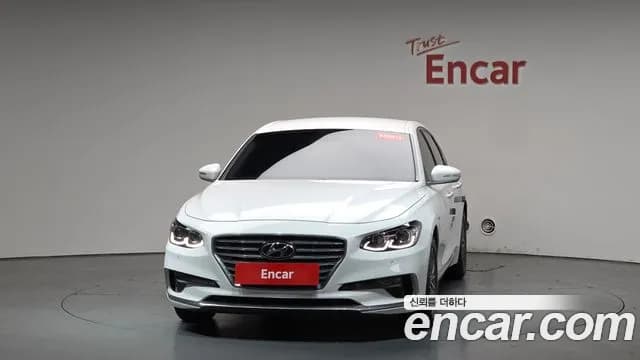 2018 Hyundai Grandeur IG Hybrid Premium Sold VIN KMHF1413BJA014883 – trunk area 2018 Hyundai Grandeur IG Hybrid Premium Sold VIN KMHF1413BJA014883 – trunk area