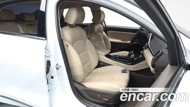2018 Hyundai Grandeur IG Hybrid Premium Sold VIN KMHF1413BJA014883 – photo 29 2018 Hyundai Grandeur IG Hybrid Premium Sold VIN KMHF1413BJA014883 – photo 29
