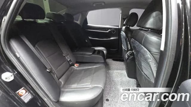 2018 Hyundai Grandeur IG Hybrid Premium Sold VIN KMHF1413BJA023377 – dashboard 2018 Hyundai Grandeur IG Hybrid Premium Sold VIN KMHF1413BJA023377 – dashboard