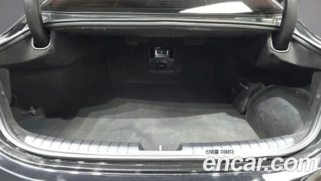2018 Hyundai Grandeur IG Hybrid Premium Sold VIN KMHF1413BJA023377 – photo 12 2018 Hyundai Grandeur IG Hybrid Premium Sold VIN KMHF1413BJA023377 – photo 12