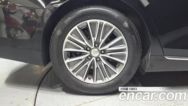 2018 Hyundai Grandeur IG Hybrid Premium Sold VIN KMHF1413BJA023377 – photo 20 2018 Hyundai Grandeur IG Hybrid Premium Sold VIN KMHF1413BJA023377 – photo 20