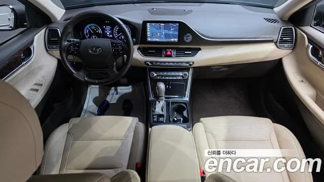 2019 Hyundai Grandeur IG Hybrid Premium Sold VIN KMHF1413BKA035654 – undercarriage 2019 Hyundai Grandeur IG Hybrid Premium Sold VIN KMHF1413BKA035654 – undercarriage