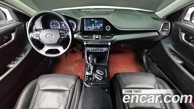 2017 Hyundai Grandeur IG 2.4 Premium Sold VIN KMHF141CBHA006920 – side profile 2017 Hyundai Grandeur IG 2.4 Premium Sold VIN KMHF141CBHA006920 – side profile