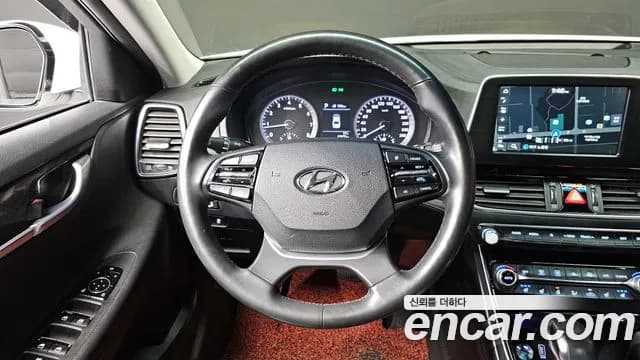 2017 Hyundai Grandeur IG 2.4 Premium Sold VIN KMHF141CBHA006920 – engine bay 2017 Hyundai Grandeur IG 2.4 Premium Sold VIN KMHF141CBHA006920 – engine bay