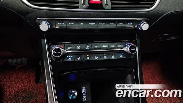 2017 Hyundai Grandeur IG 2.4 Premium Sold VIN KMHF141CBHA006920 – photo 13 2017 Hyundai Grandeur IG 2.4 Premium Sold VIN KMHF141CBHA006920 – photo 13