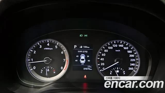 2017 Hyundai Grandeur IG 2.4 Premium Sold VIN KMHF141CBHA006920 – photo 18 2017 Hyundai Grandeur IG 2.4 Premium Sold VIN KMHF141CBHA006920 – photo 18