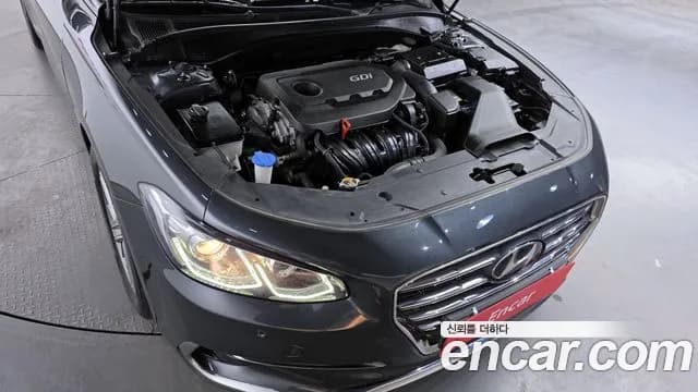 2017 Hyundai Grandeur IG 2.4 Premium Sold VIN KMHF141CBHA032166 – photo 16 2017 Hyundai Grandeur IG 2.4 Premium Sold VIN KMHF141CBHA032166 – photo 16