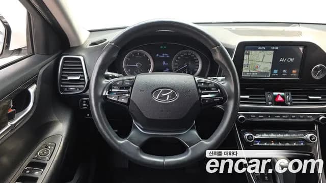 2017 Hyundai Grandeur IG 2.4 Premium Sold VIN KMHF141CBHA037997 – side profile 2017 Hyundai Grandeur IG 2.4 Premium Sold VIN KMHF141CBHA037997 – side profile