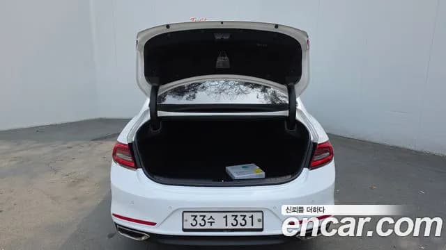 2017 Hyundai Grandeur IG 2.4 Premium Sold VIN KMHF141CBHA037997 – interior seats 2017 Hyundai Grandeur IG 2.4 Premium Sold VIN KMHF141CBHA037997 – interior seats