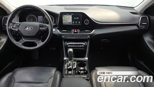 2017 Hyundai Grandeur IG 2.4 Premium Sold VIN KMHF141CBHA037997 – photo 11 2017 Hyundai Grandeur IG 2.4 Premium Sold VIN KMHF141CBHA037997 – photo 11