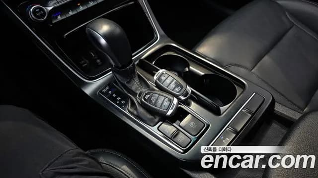 2017 Hyundai Grandeur IG 2.4 Premium Sold VIN KMHF141CBHA037997 – photo 18 2017 Hyundai Grandeur IG 2.4 Premium Sold VIN KMHF141CBHA037997 – photo 18