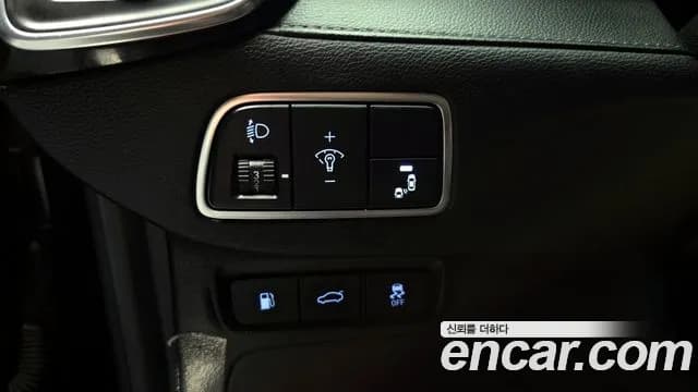 2017 Hyundai Grandeur IG 2.4 Premium Sold VIN KMHF141CBHA039711 – odometer reading 2017 Hyundai Grandeur IG 2.4 Premium Sold VIN KMHF141CBHA039711 – odometer reading