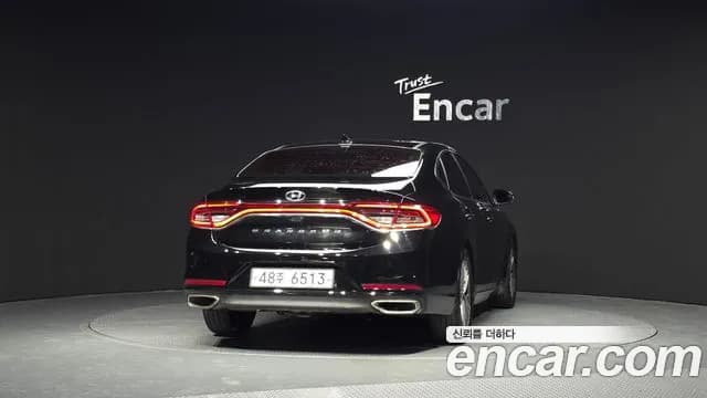 2017 Hyundai Grandeur IG 2.4 Premium Sold VIN KMHF141CBHA039711 – photo 17 2017 Hyundai Grandeur IG 2.4 Premium Sold VIN KMHF141CBHA039711 – photo 17