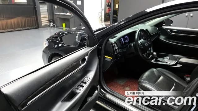 2017 Hyundai Grandeur IG 2.4 Premium Sold VIN KMHF141CBHA039711 – photo 22 2017 Hyundai Grandeur IG 2.4 Premium Sold VIN KMHF141CBHA039711 – photo 22