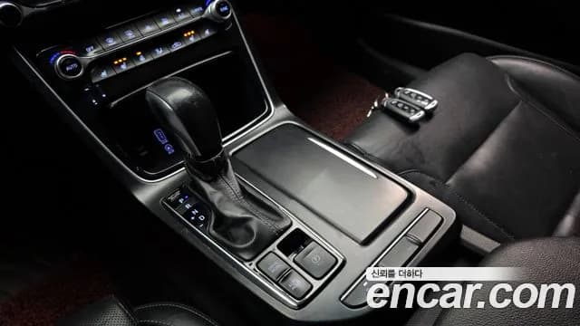 2017 Hyundai Grandeur IG 2.4 Premium Sold VIN KMHF141CBHA039711 – photo 31 2017 Hyundai Grandeur IG 2.4 Premium Sold VIN KMHF141CBHA039711 – photo 31