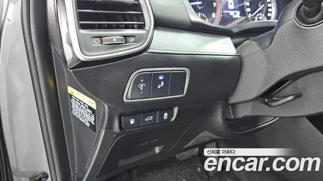 2017 Hyundai Grandeur IG 2.4 Premium Sold VIN KMHF141CBHA043157 – interior seats 2017 Hyundai Grandeur IG 2.4 Premium Sold VIN KMHF141CBHA043157 – interior seats