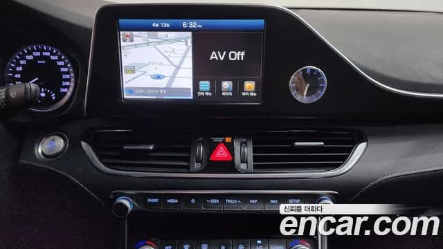 2018 Hyundai Grandeur IG 2.4 Premium Sold VIN KMHF141CBJA044844 – front exterior 2018 Hyundai Grandeur IG 2.4 Premium Sold VIN KMHF141CBJA044844 – front exterior
