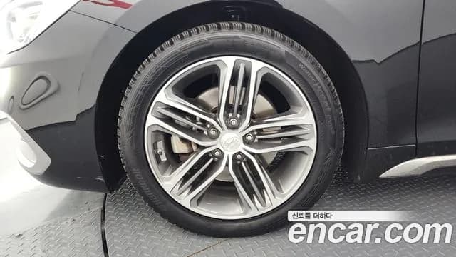 2018 Hyundai Grandeur IG 2.4 Premium Sold VIN KMHF141CBJA044844 – rear exterior 2018 Hyundai Grandeur IG 2.4 Premium Sold VIN KMHF141CBJA044844 – rear exterior