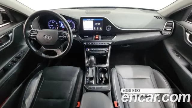 2018 Hyundai Grandeur IG 2.4 Premium Sold VIN KMHF141CBJA044844 – undercarriage 2018 Hyundai Grandeur IG 2.4 Premium Sold VIN KMHF141CBJA044844 – undercarriage