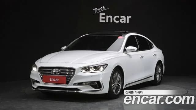2018 Hyundai Grandeur IG 2.4 Premium Sold VIN KMHF141CBJA047512 – front exterior 2018 Hyundai Grandeur IG 2.4 Premium Sold VIN KMHF141CBJA047512 – front exterior