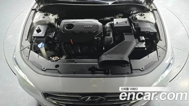 2018 Hyundai Grandeur IG 2.4 Premium Sold VIN KMHF141CBJA047512 – undercarriage 2018 Hyundai Grandeur IG 2.4 Premium Sold VIN KMHF141CBJA047512 – undercarriage