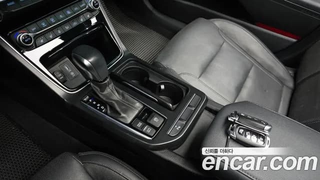 2018 Hyundai Grandeur IG 2.4 Premium Sold VIN KMHF141CBJA047512 – photo 16 2018 Hyundai Grandeur IG 2.4 Premium Sold VIN KMHF141CBJA047512 – photo 16