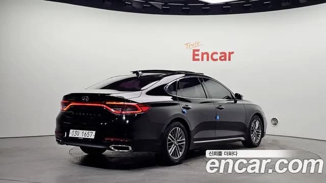 2018 Hyundai Grandeur IG 2.4 Premium Sold VIN KMHF141CBJA049085 – side profile 2018 Hyundai Grandeur IG 2.4 Premium Sold VIN KMHF141CBJA049085 – side profile