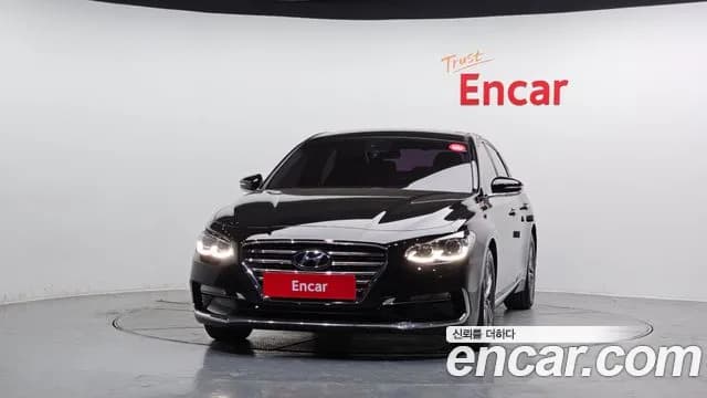2018 Hyundai Grandeur IG 2.4 Premium Sold VIN KMHF141CBJA049928 – front exterior 2018 Hyundai Grandeur IG 2.4 Premium Sold VIN KMHF141CBJA049928 – front exterior