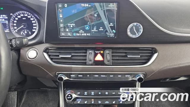 2018 Hyundai Grandeur IG 2.4 Premium Sold VIN KMHF141CBJA049928 – photo 20 2018 Hyundai Grandeur IG 2.4 Premium Sold VIN KMHF141CBJA049928 – photo 20
