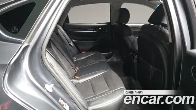 2018 Hyundai Grandeur IG 2.4 Premium Sold VIN KMHF141CBJA063173 – front exterior 2018 Hyundai Grandeur IG 2.4 Premium Sold VIN KMHF141CBJA063173 – front exterior